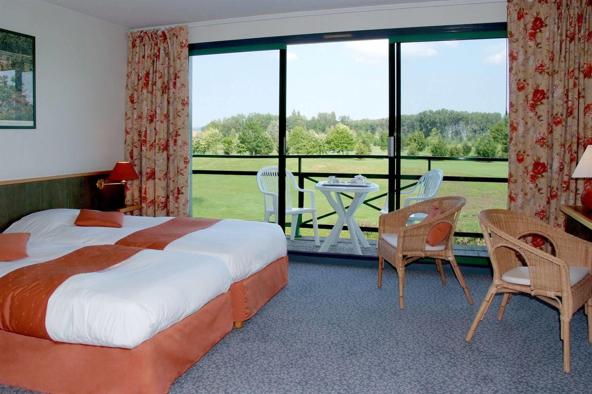 Golf Hotel Colvert - Room Service Disponible Левернуа Экстерьер фото